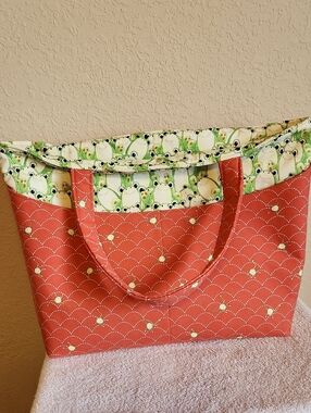 Coral Tote Bag with Green Frog-Print Lining